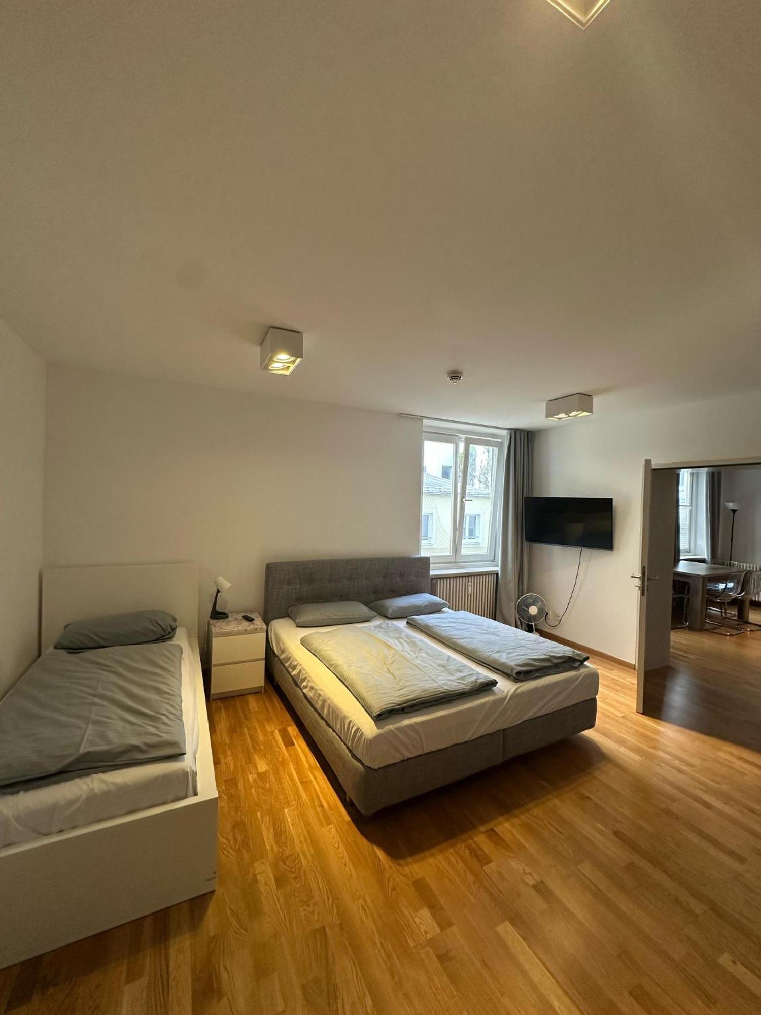 Al Nafurah Apartments Мюнхен Экстерьер фото