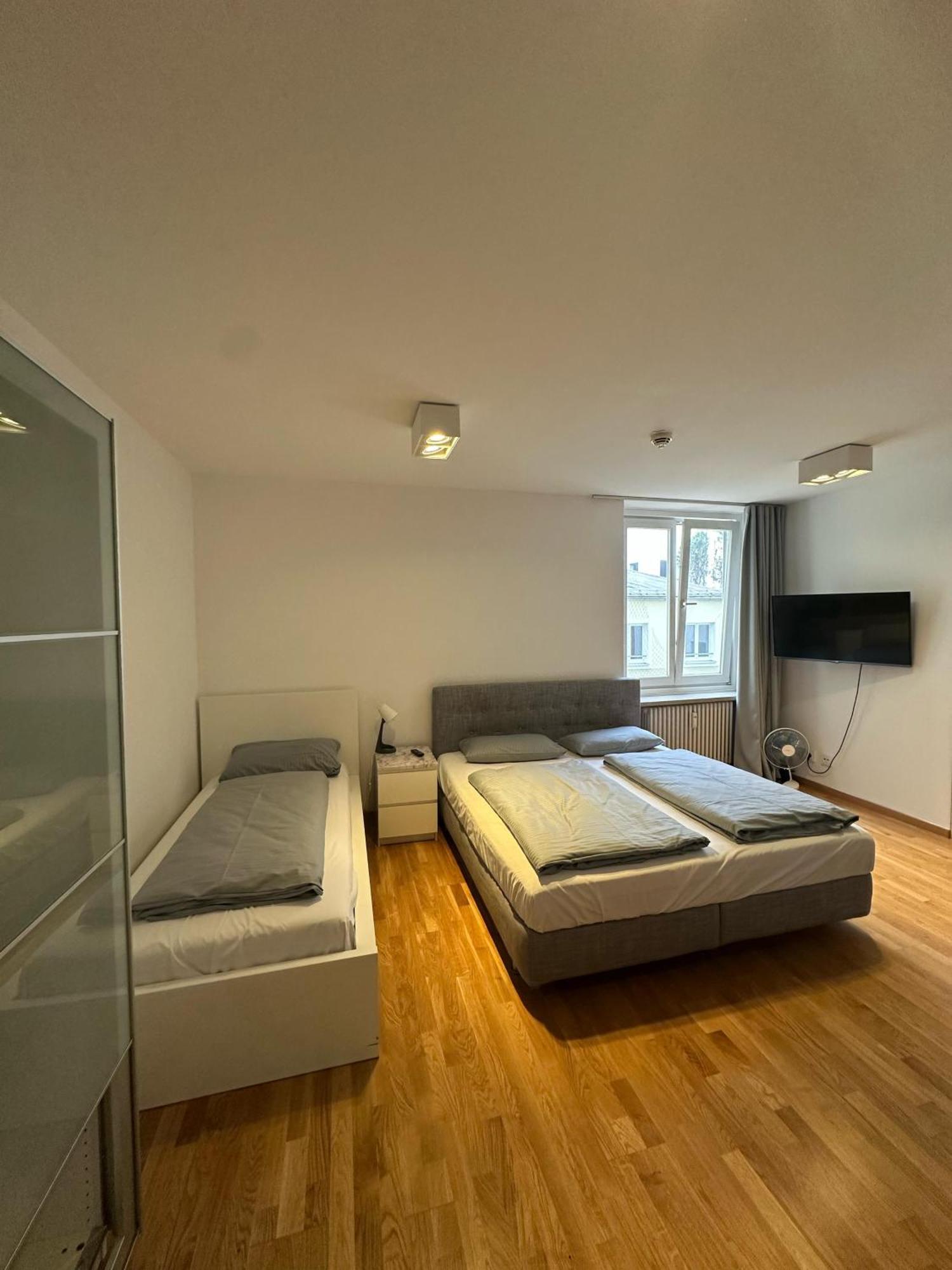Al Nafurah Apartments Мюнхен Экстерьер фото