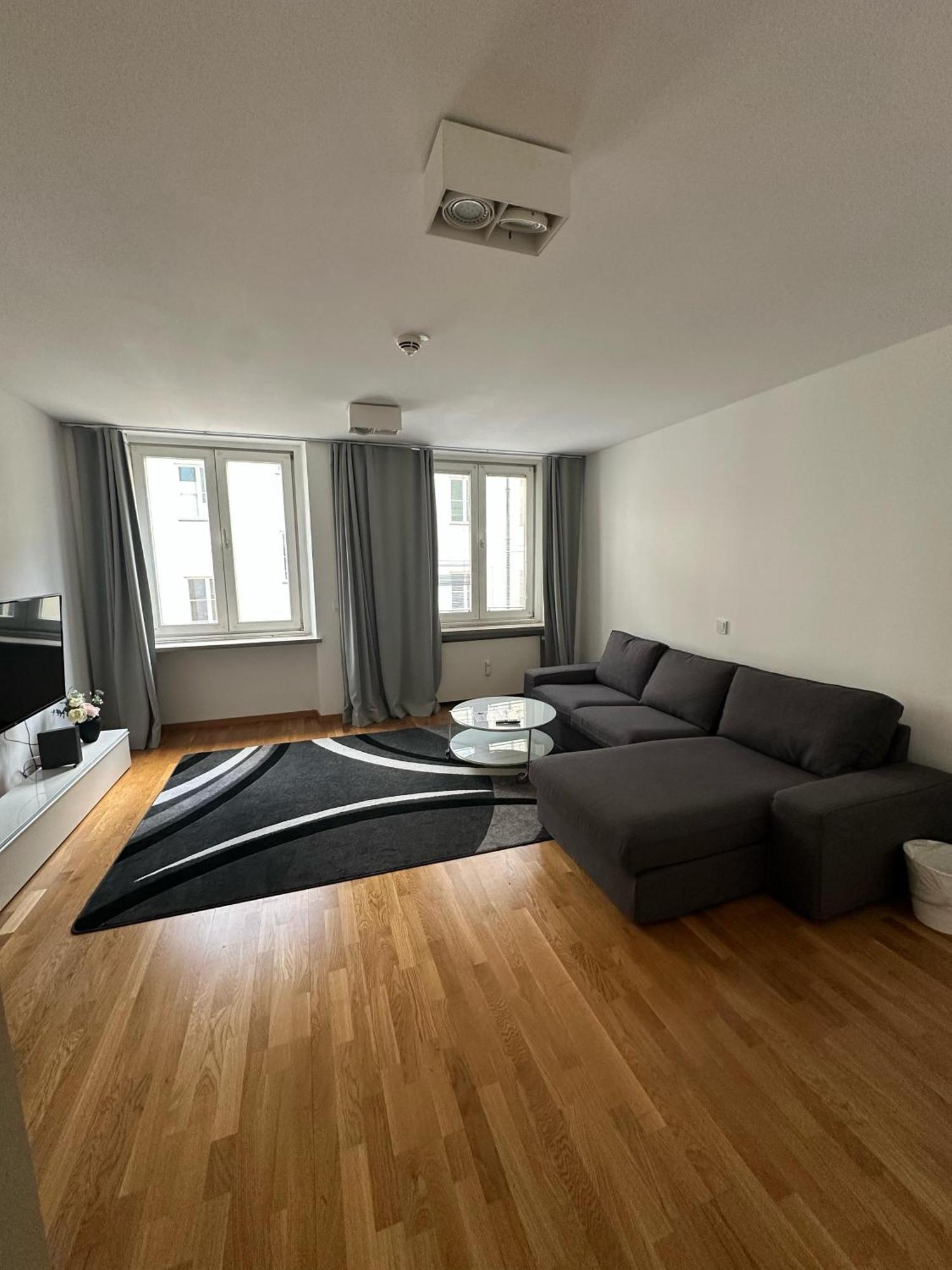 Al Nafurah Apartments Мюнхен Экстерьер фото