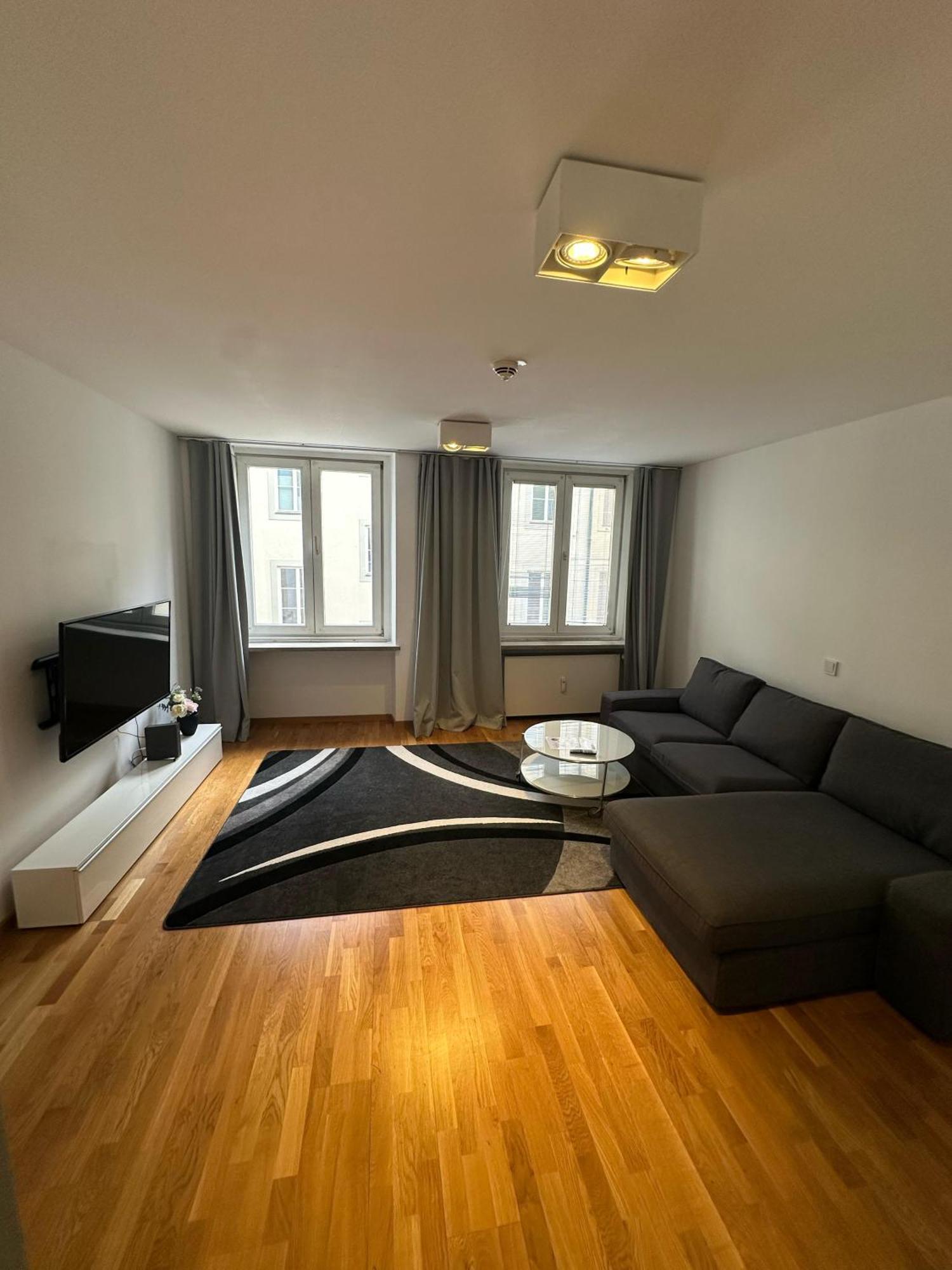 Al Nafurah Apartments Мюнхен Экстерьер фото