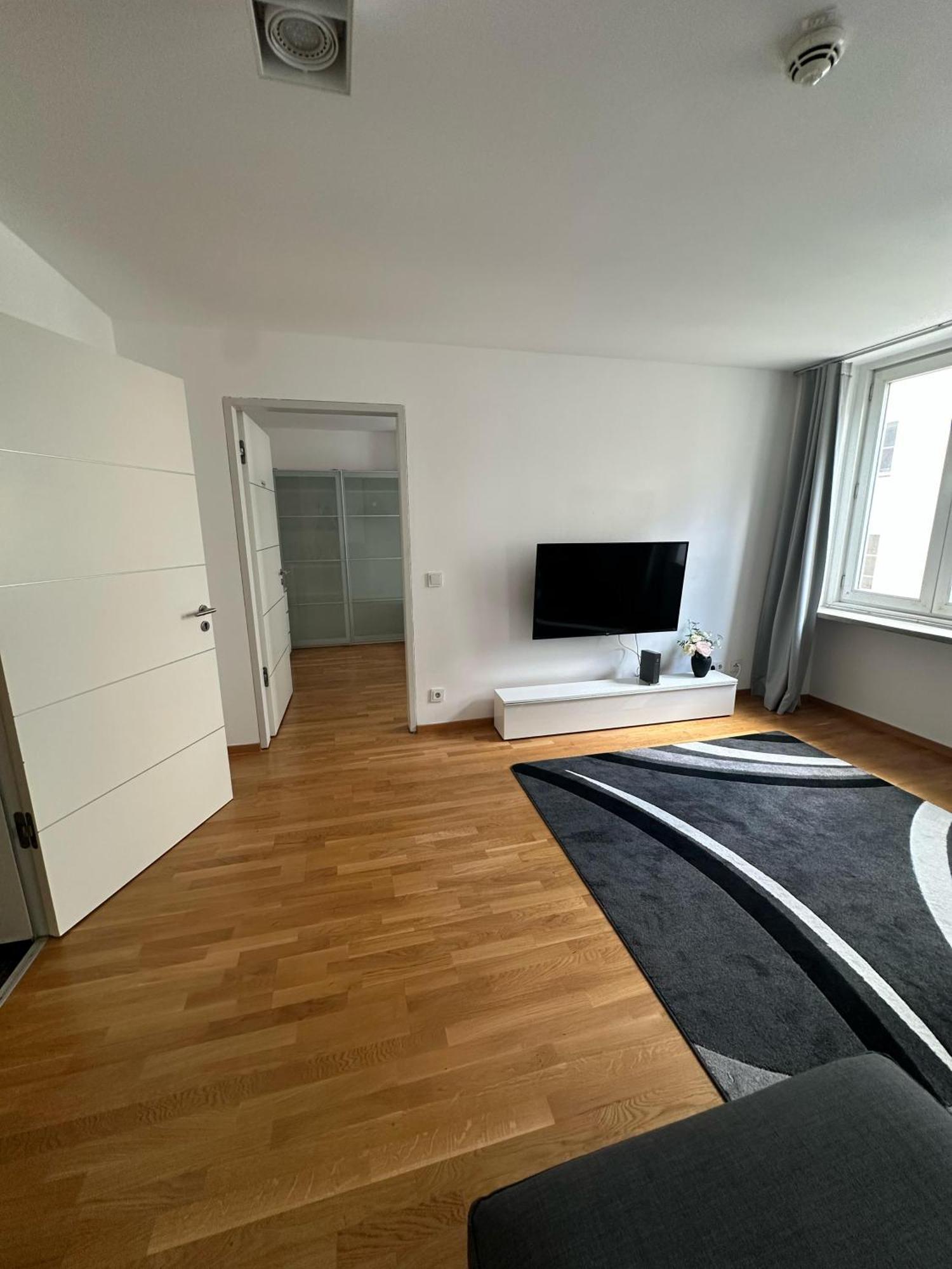 Al Nafurah Apartments Мюнхен Экстерьер фото