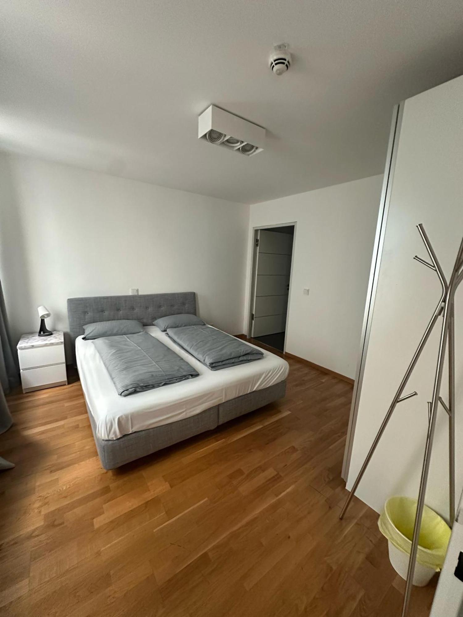 Al Nafurah Apartments Мюнхен Экстерьер фото