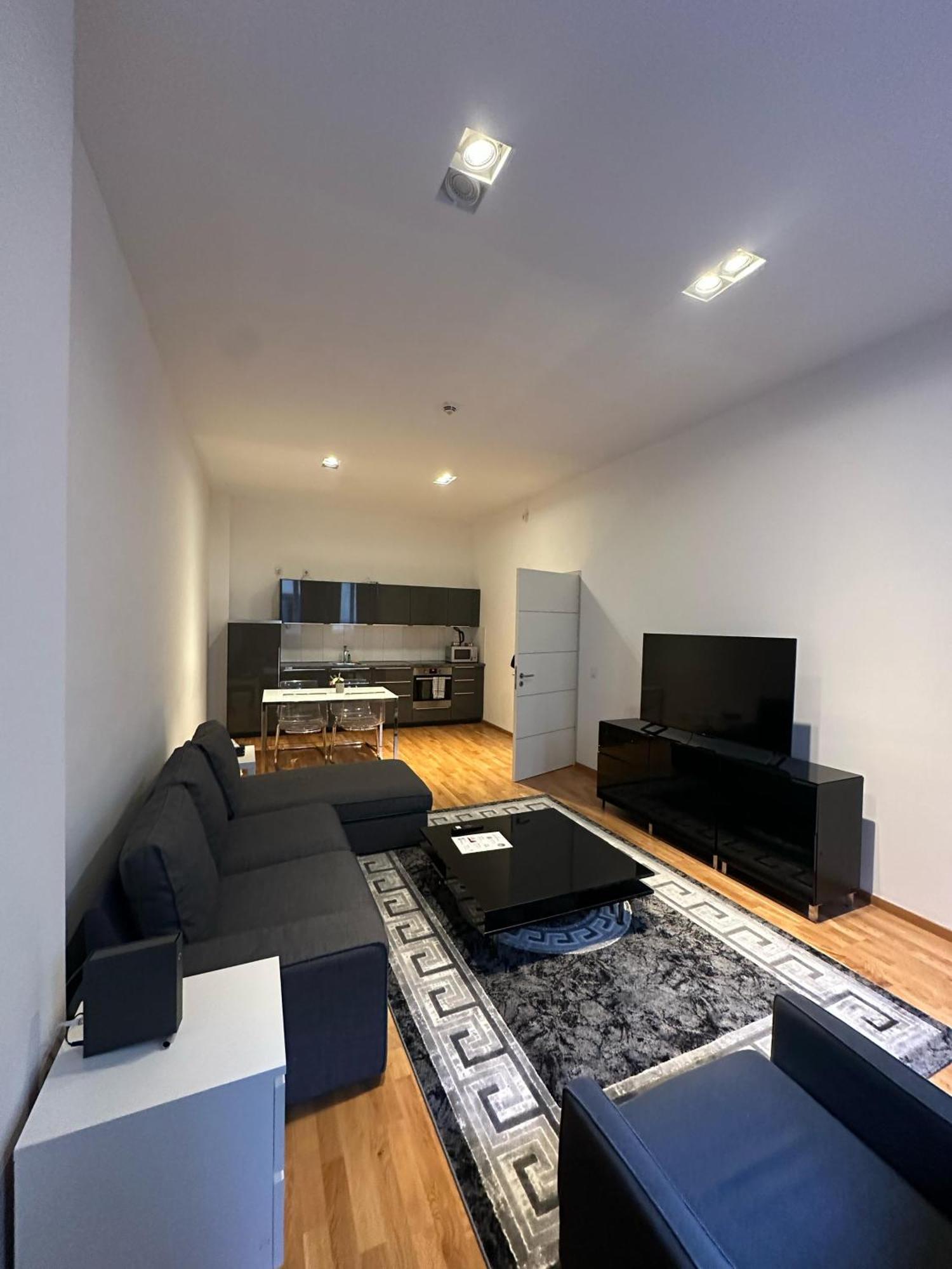 Al Nafurah Apartments Мюнхен Экстерьер фото