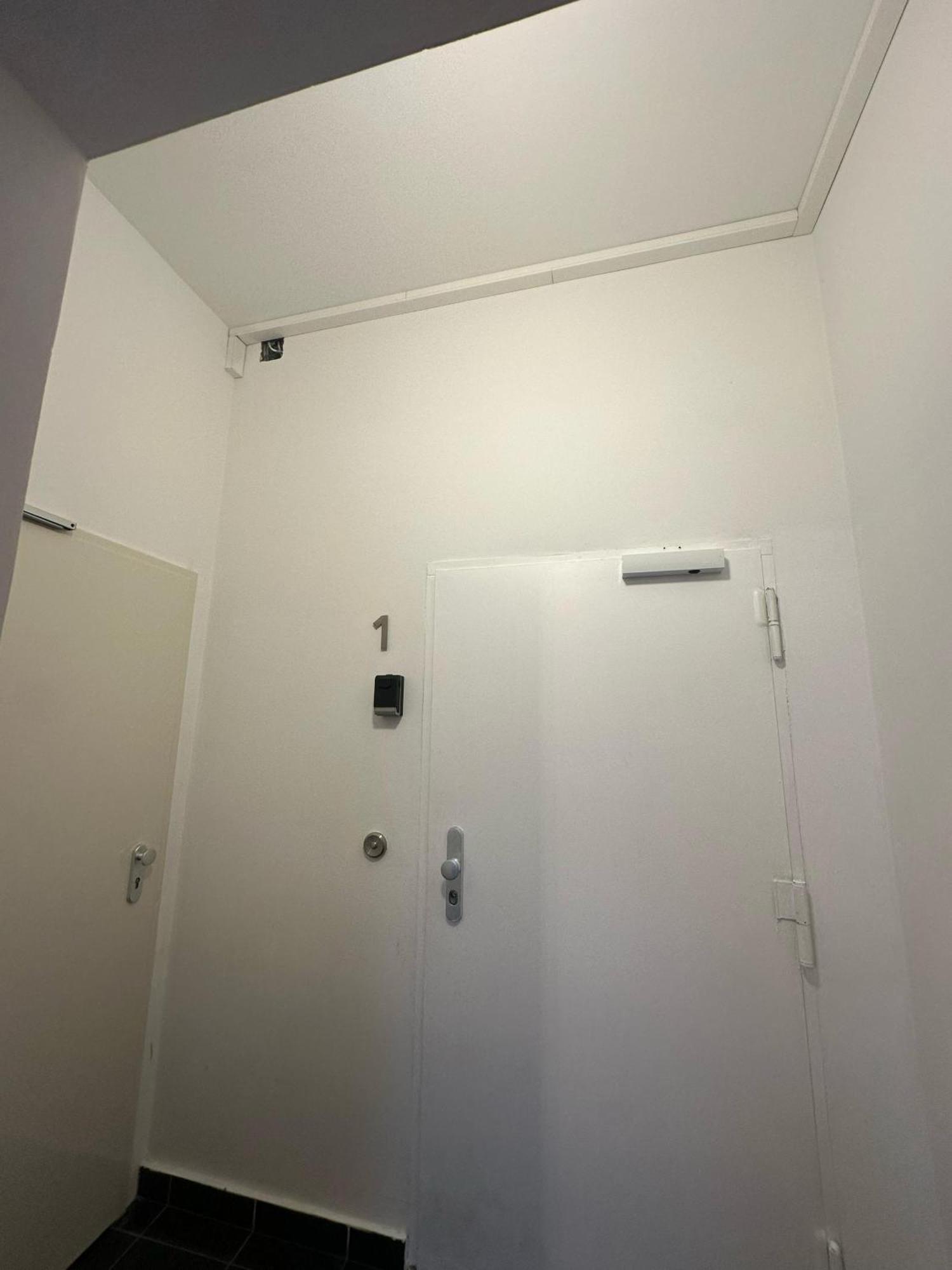 Al Nafurah Apartments Мюнхен Экстерьер фото