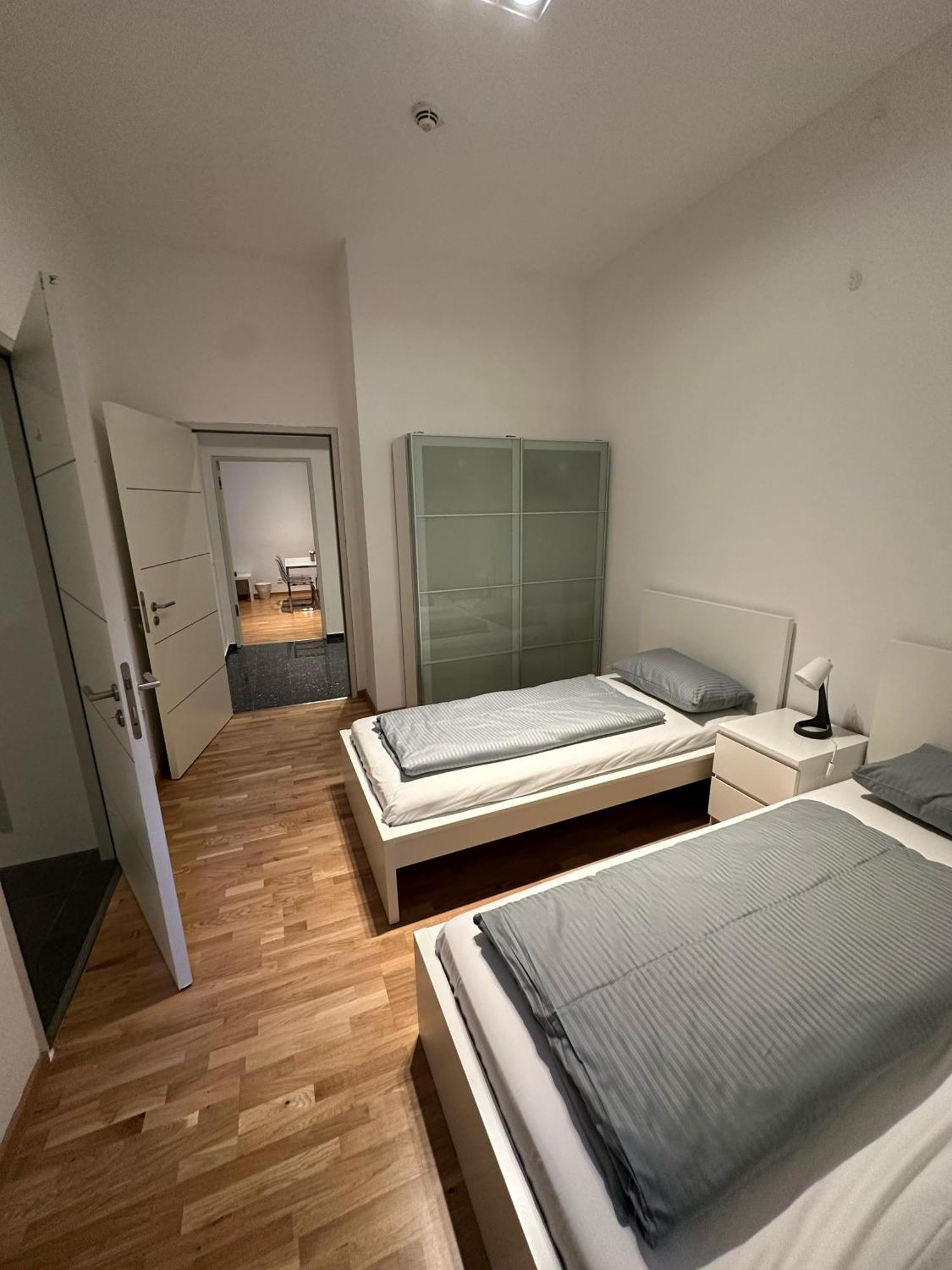 Al Nafurah Apartments Мюнхен Экстерьер фото