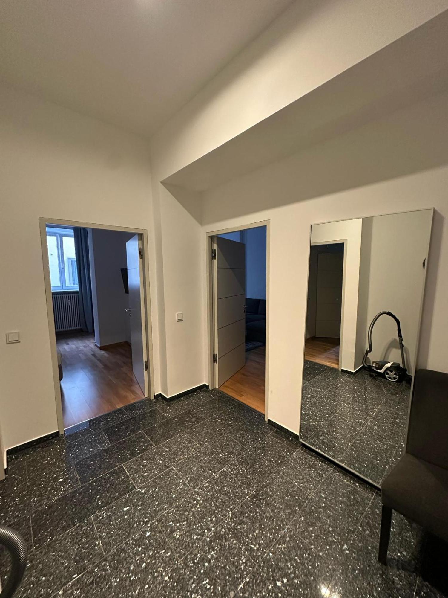 Al Nafurah Apartments Мюнхен Экстерьер фото