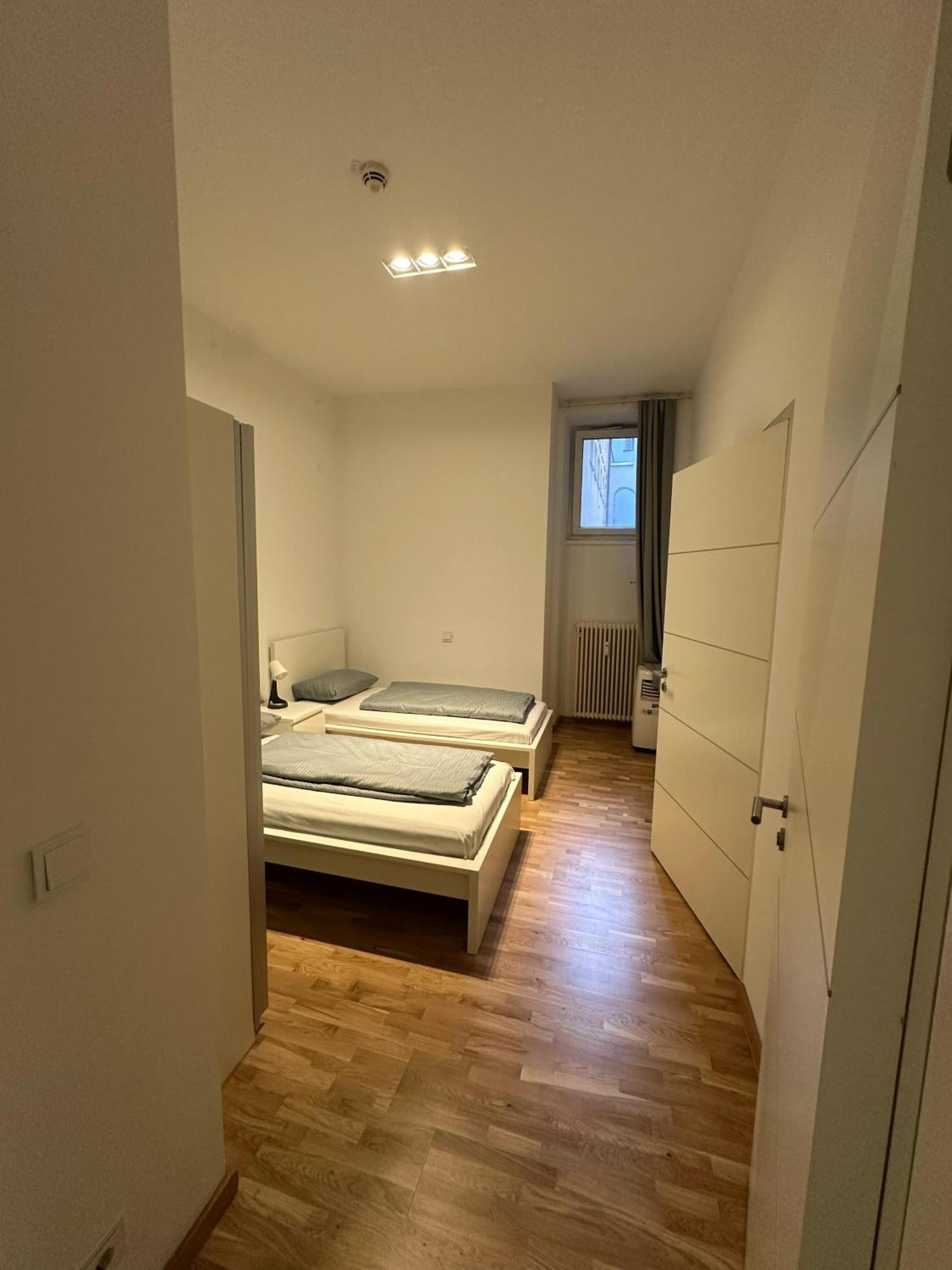 Al Nafurah Apartments Мюнхен Экстерьер фото